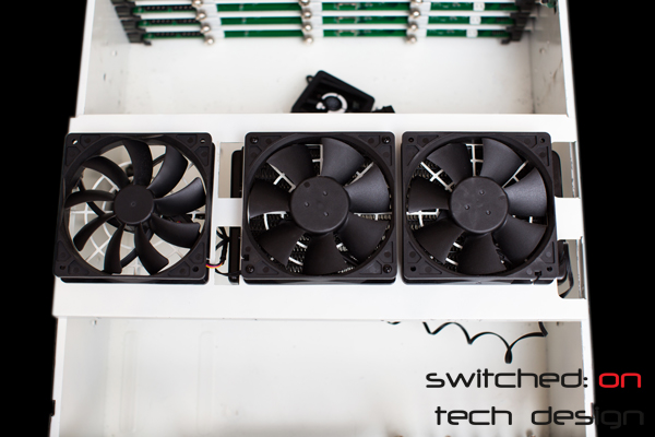 corsair-h100-in-a-norco-4224-or-4220-fan-wall-shot-with-radiator
