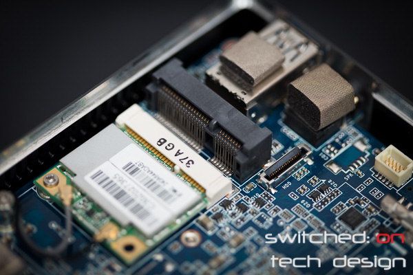 gigabyte-brix-haswell-i5-4200-small-form-factor-small-hdd-connector